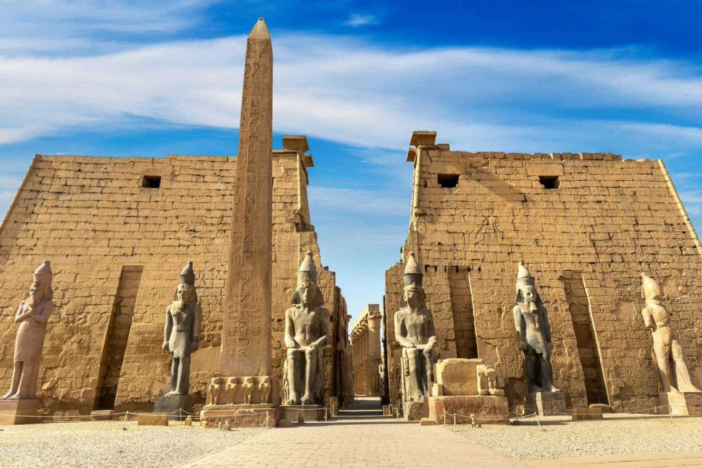 temples of luxor egypt